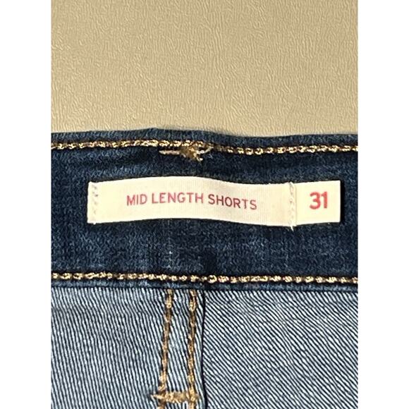 Levi’s Mid Length Shorts Mid Rise Women’s 12 / W31 Blue - Picture 3 of 7